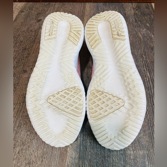 🎉SALE🎉Adidas Tubular Shadow sneakers - Picture 6 of 9